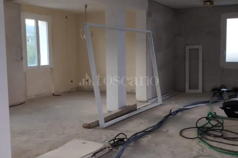 Villa in vendita di 346 mq a €365.000 (rif. 50/2024)