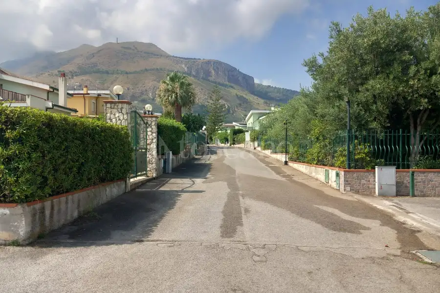 Villa Bifamiliare in vendita di 90 mq a €220.000 (rif. 20/2026)