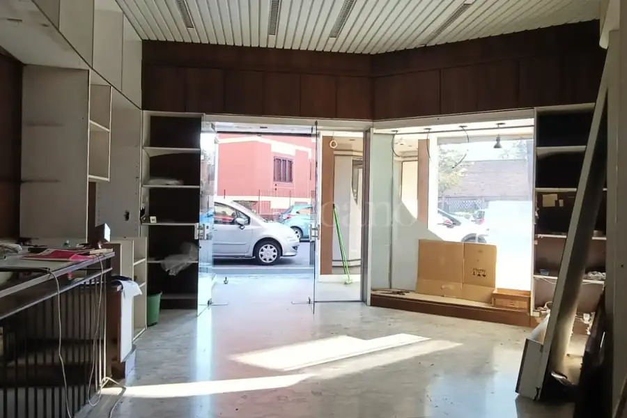 Negozio in affitto di 75 mq a €1.100 (rif. 54/2025)