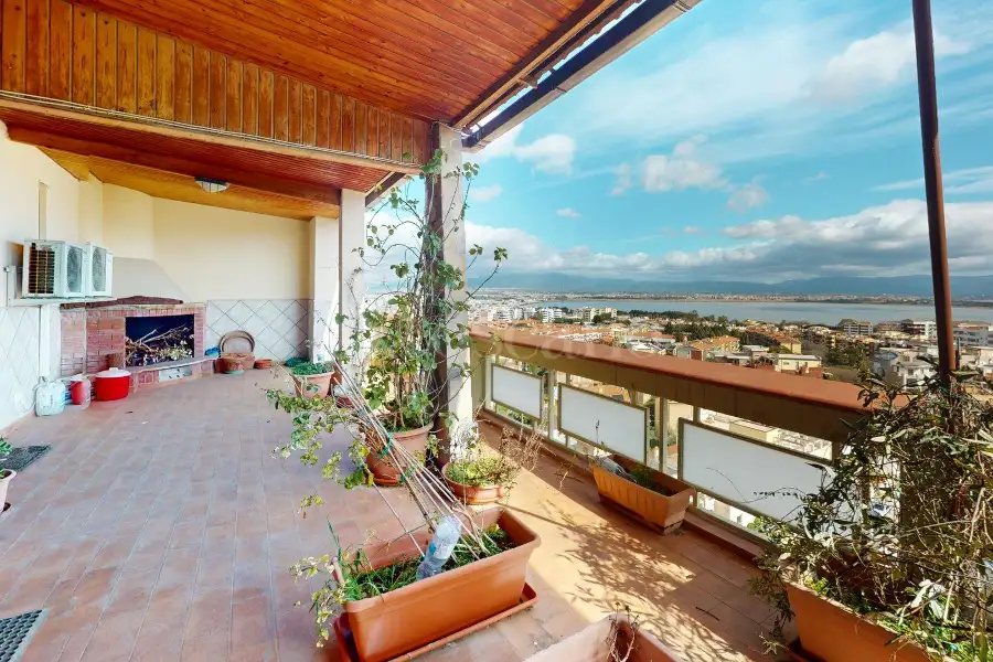 Attico in vendita di 120 mq a €750.000 (rif. 4/2026)