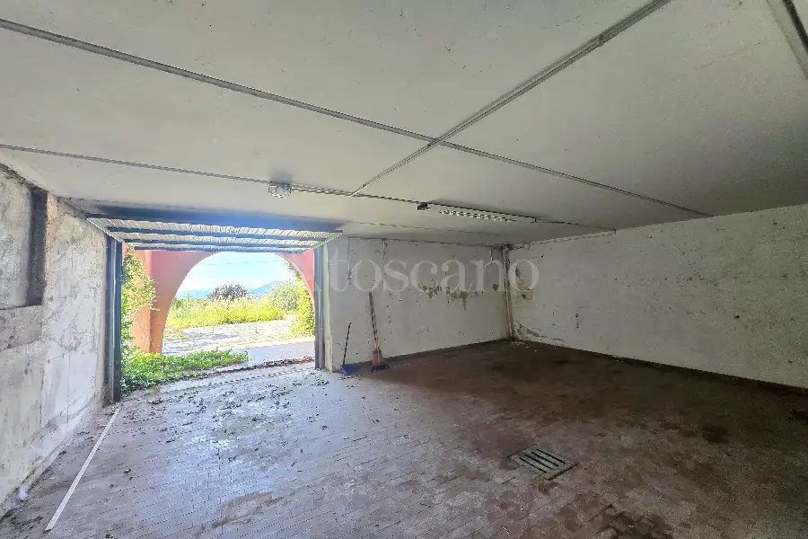 Villa in vendita di 200 mq a €780.000 (rif. 38/2026)