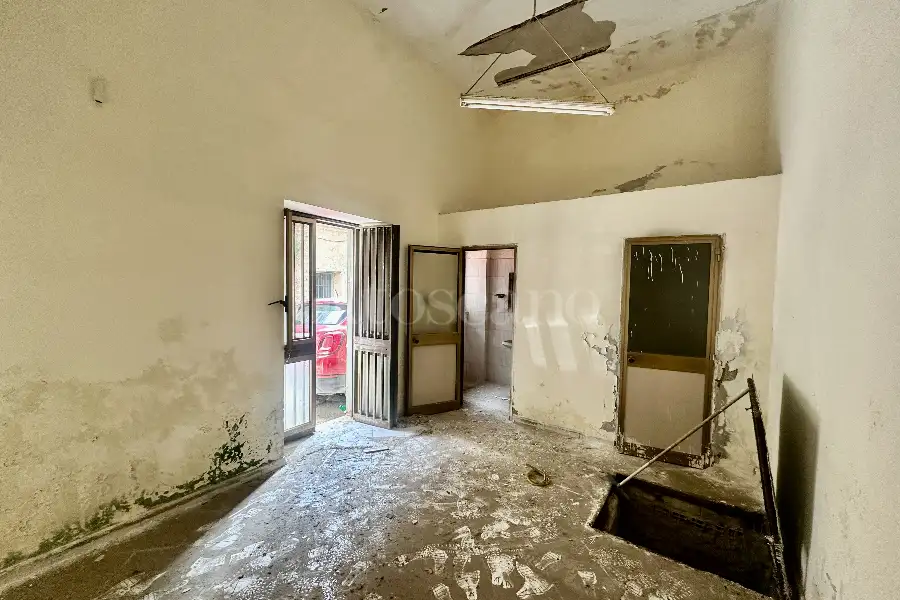 Negozio in vendita di 120 mq a €159.000 (rif. 4/2026)
