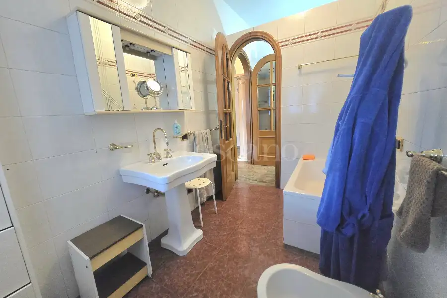 Villa in vendita di 550 mq a €970.000 (rif. 10/2026)
