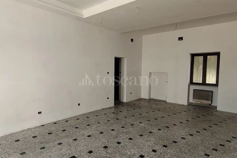 Negozio in vendita di 50 mq a €98.500 (rif. 15/2026)