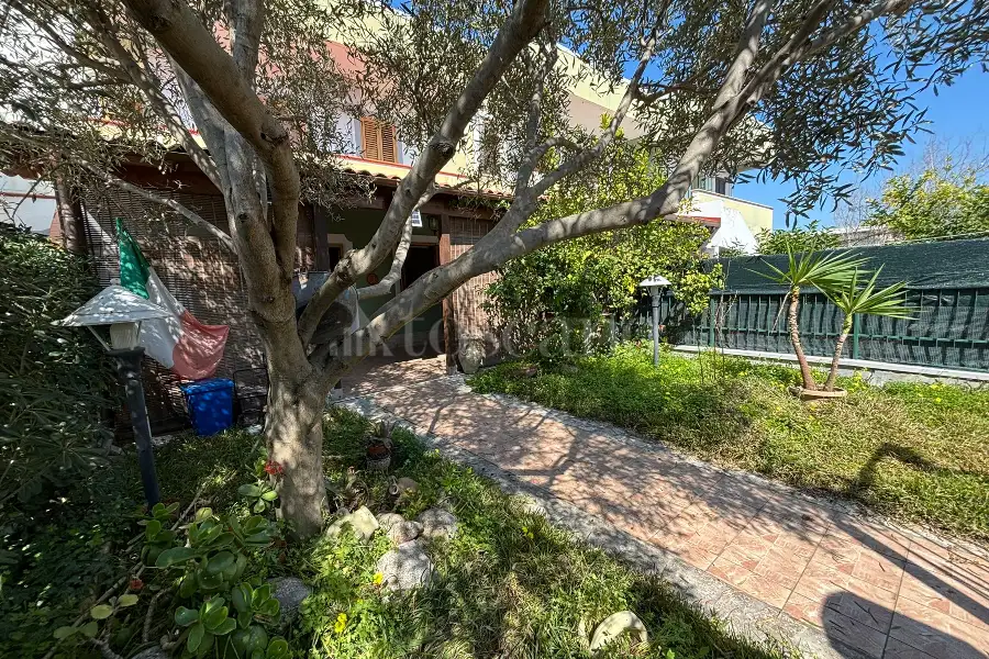 Villino a Schiera in vendita di 90 mq a €95.000 (rif. 17/2026)