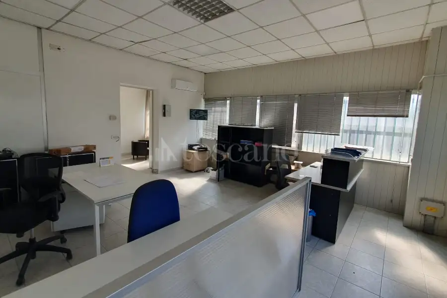 Capannone in vendita di 1.040 mq a €600.000 (rif. 36/2025)