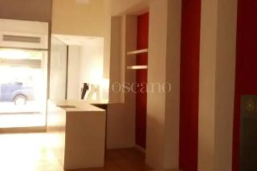 Negozio in affitto di 95 mq a €850 (rif. 55/2025)