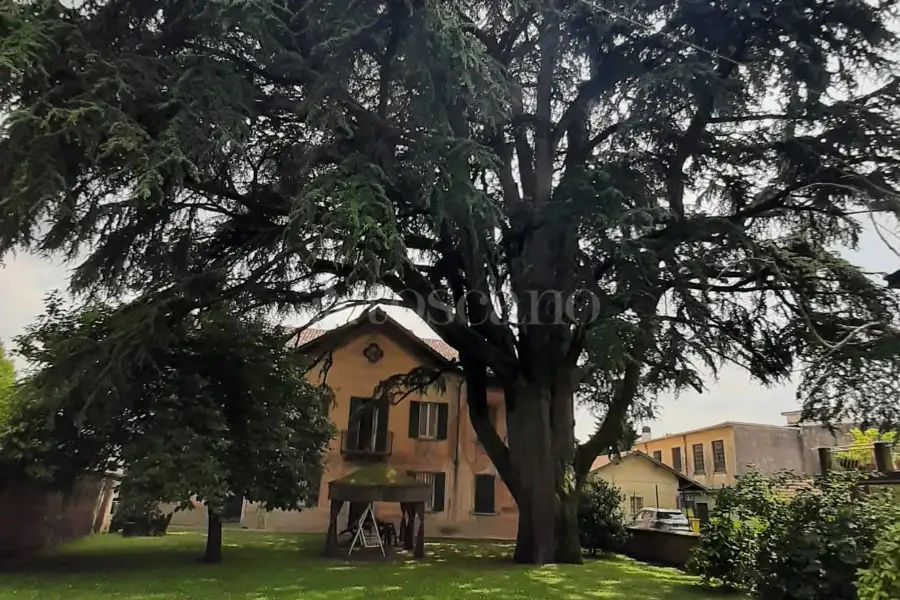 Casa Indipendente in vendita di 400 mq a €398.000 (rif. 1/2025)