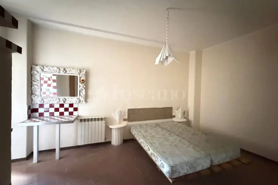 Palazzo in affitto di 500 mq a €5.800 (rif. 216/2025)