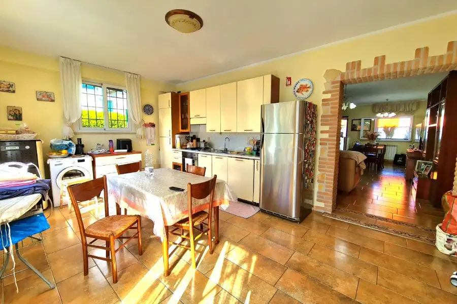 Villa Bifamiliare in vendita di 160 mq a €249.000 (rif. 52/2026)