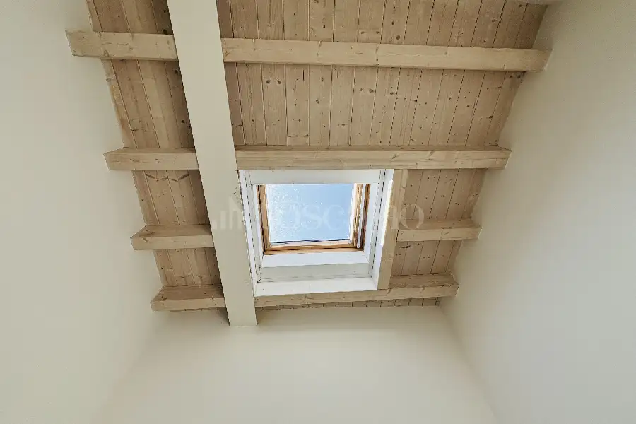 Villa in vendita di 255 mq a €1.200.000 (rif. 21/2026)