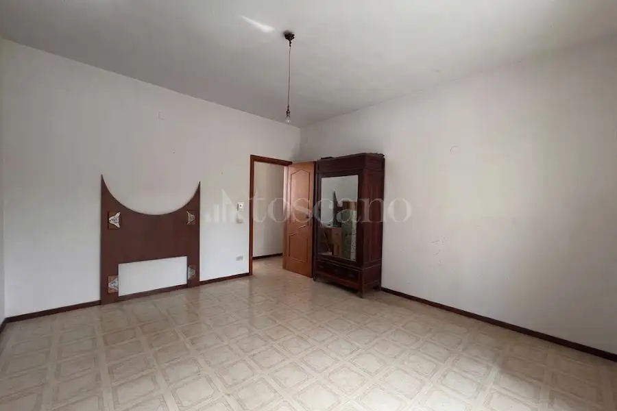 Casa Indipendente in vendita di 270 mq a €210.000 (rif. 37/2026)