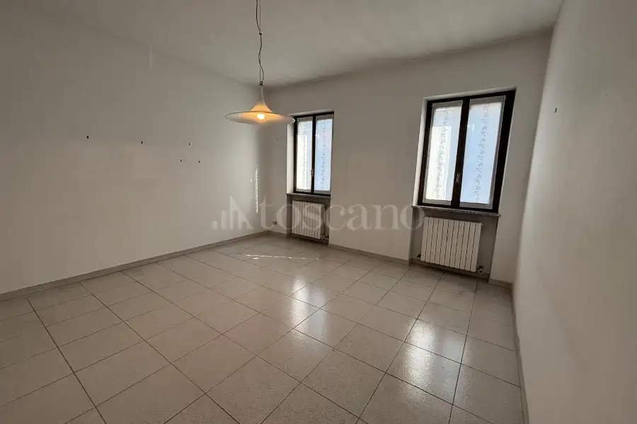 Casa Indipendente in vendita di 284 mq a €220.000 (rif. 19/2025)