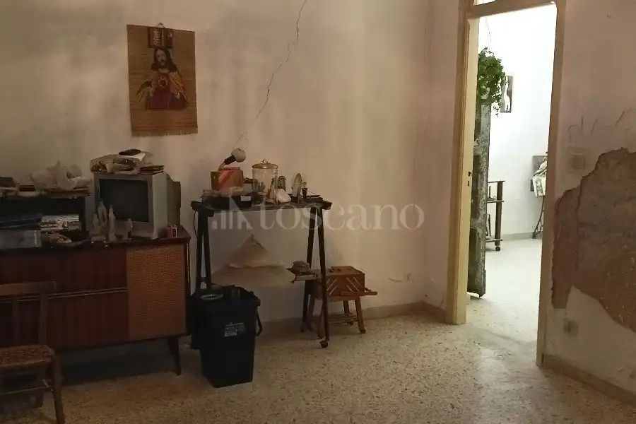 Casa in vendita di 250 mq a €125.000 (rif. 19/2025)