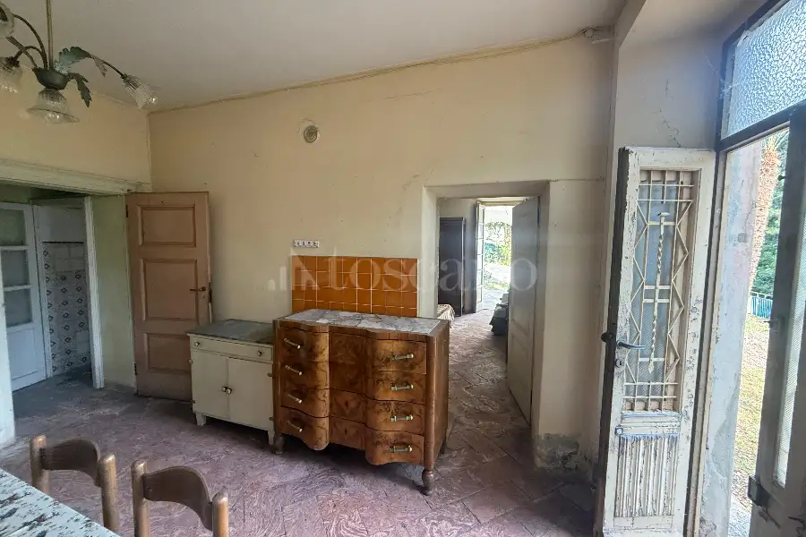 Casa Indipendente in vendita di 200 mq a €135.000 (rif. 25/2025)