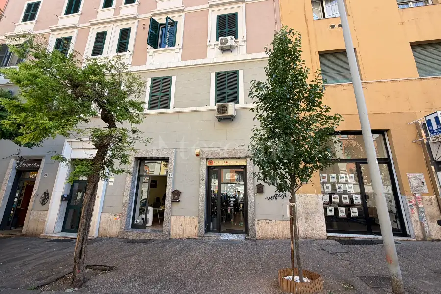 Negozio in vendita di 35 mq a €225.000 (rif. 7/2026)