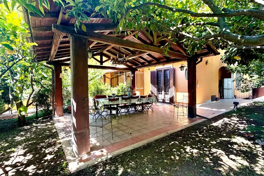 Villino a Schiera in vendita di 205 mq a €589.000 (rif. 40/2026)