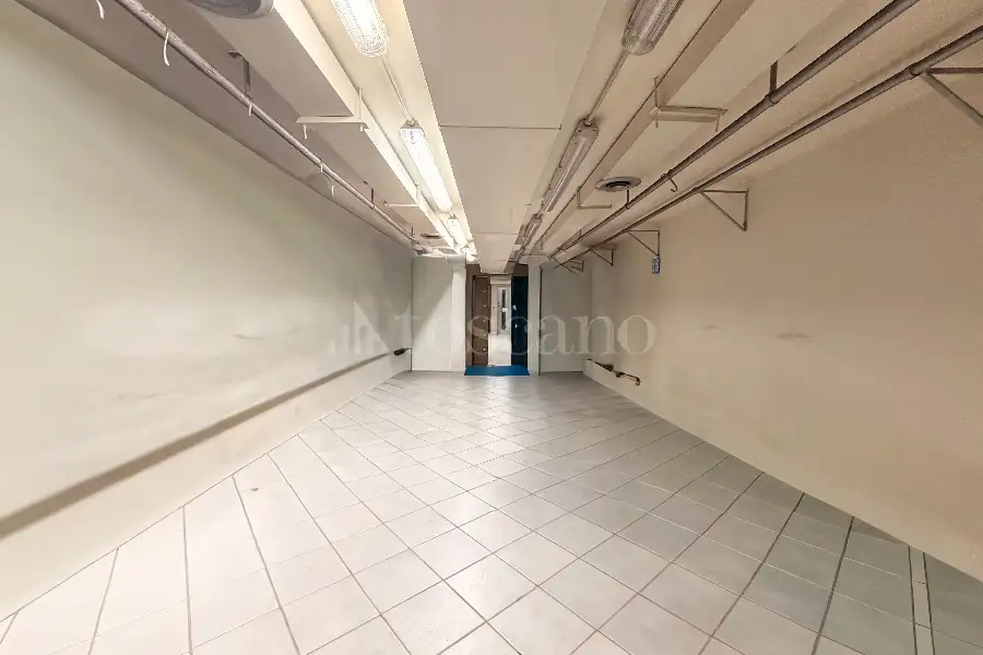 Negozio in vendita di 200 mq a €590.000 (rif. 51/2026)