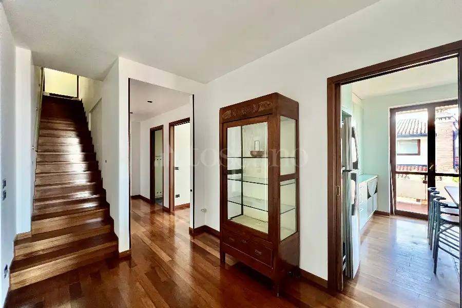 Villa Bifamiliare in vendita di 315 mq a €1.200.000 (rif. 7/2026)