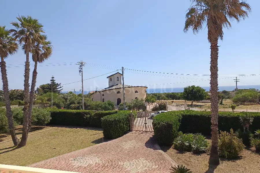 Villa in vendita di 470 mq a €698.000 (rif. 76/2026)