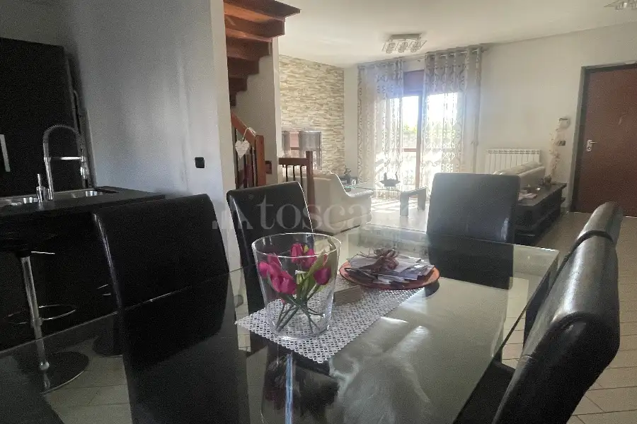 Villino a Schiera in vendita di 210 mq trattativa riservata (rif. 148/2024)