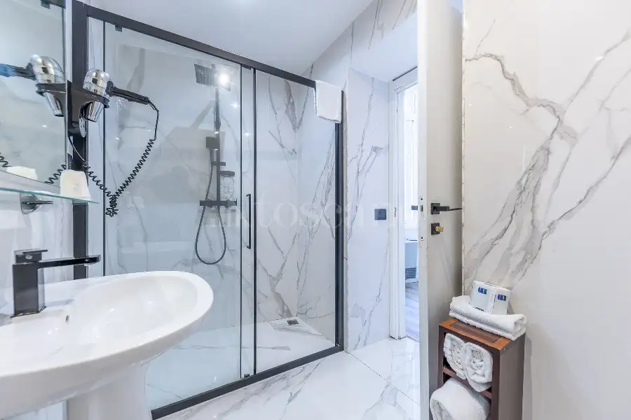 Albergo in vendita di 592 mq a €1.999.000 (rif. 17/2025)