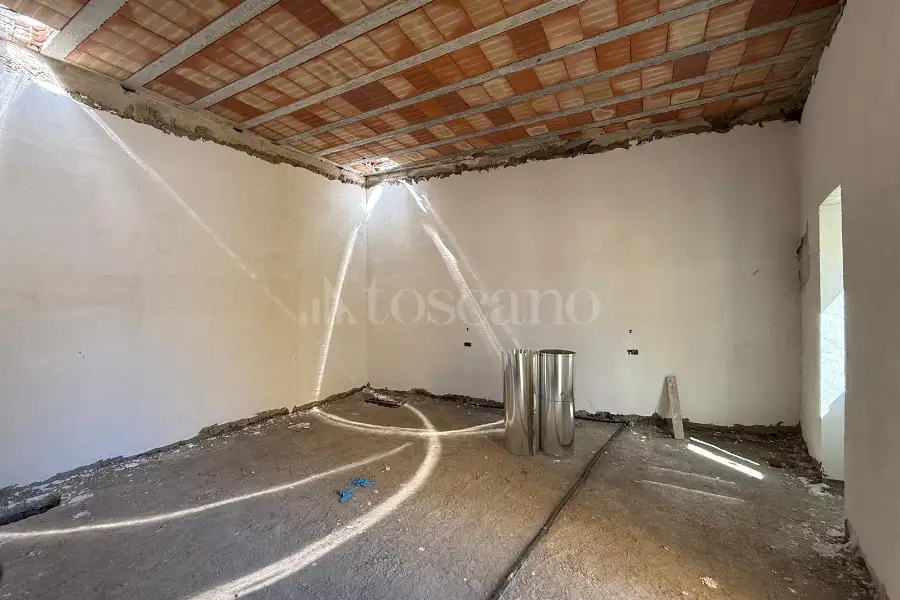 Casa in vendita di 1.500 mq a €2.850.000 (rif. 28/2026)