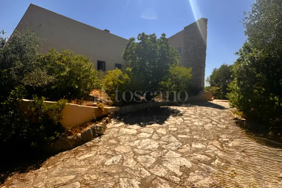 Villa in vendita di 278 mq a €1.400.000 (rif. 41/2025)
