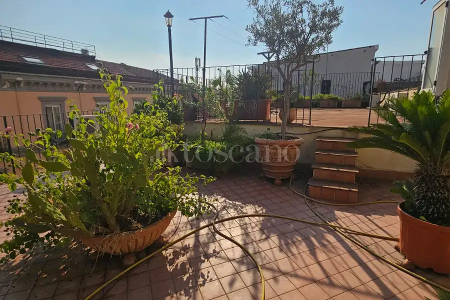 Attico in vendita di 350 mq a €780.000 (rif. 38/2026)