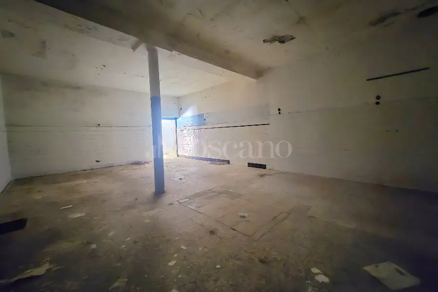 Casa Indipendente in vendita di 350 mq a €163.000 (rif. 30/2025)