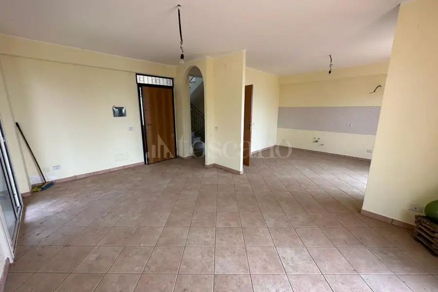 Villino a Schiera in vendita di 182 mq a €210.000 (rif. 31/2023)