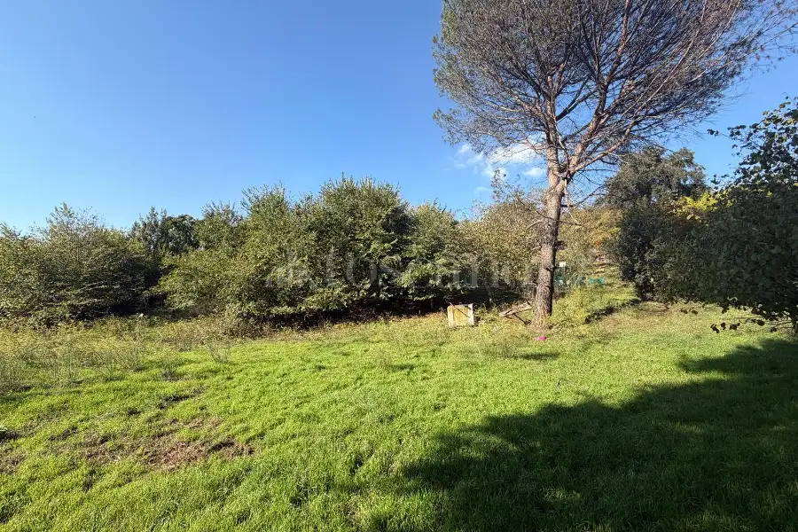 Edificabile Residenziali in vendita di 3.300 mq a €69.000 (rif. 47/2026)