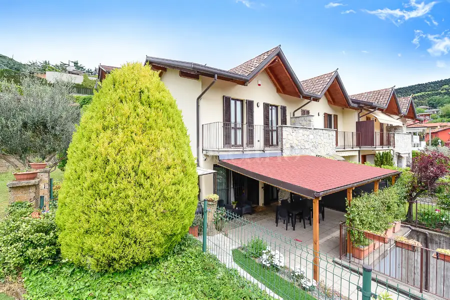 Villino a Schiera in vendita di 150 mq a €349.000 (rif. 6/2026)