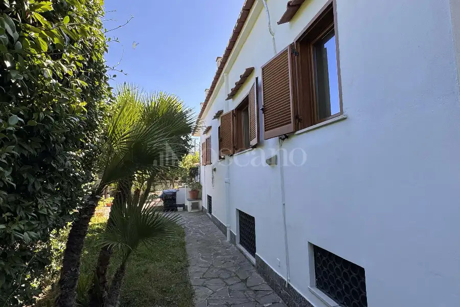 Villa in vendita di 500 mq a €1.080.000 (rif. 46/2025)