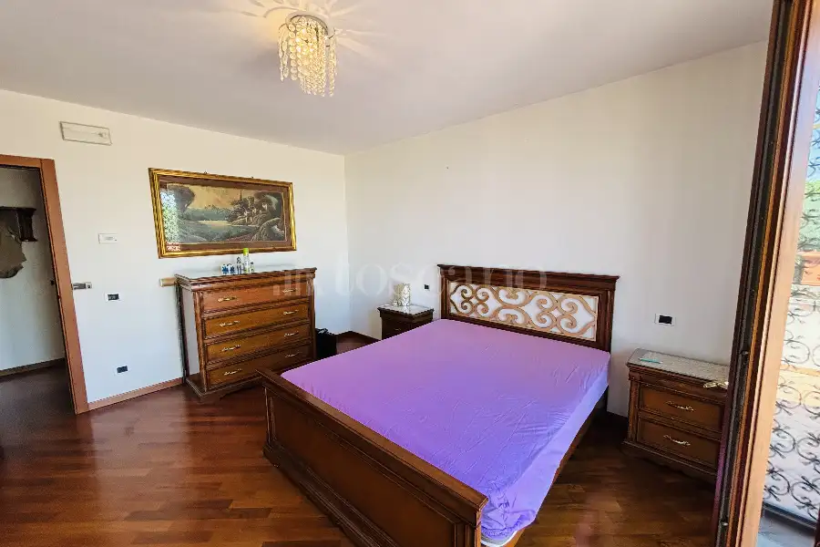 Villa in vendita di 385 mq a €880.000 (rif. 39/2026)