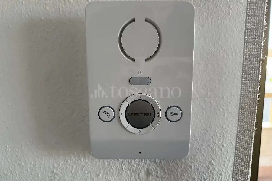 Villa Bifamiliare in vendita di 260 mq a €330.000 (rif. 9/2025)