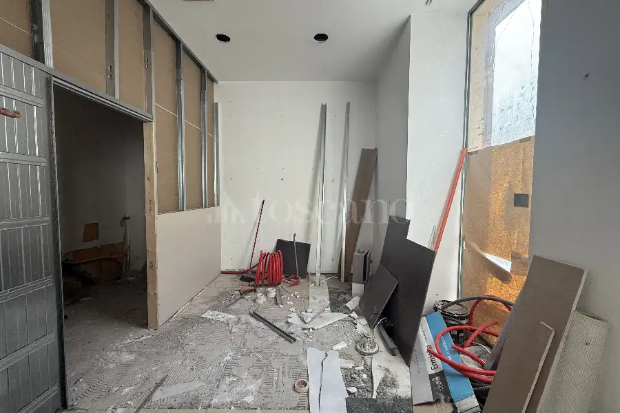 Negozio in vendita di 46 mq a €109.000 (rif. 137/2026)