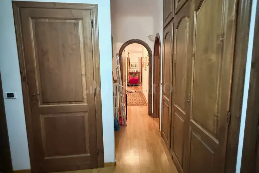 Villa in vendita di 600 mq a €430.000 (rif. 6/2026)