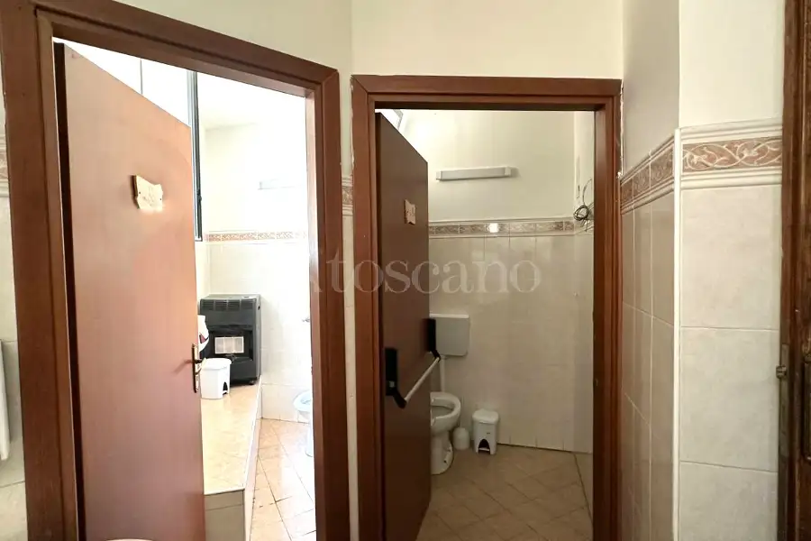 Attività Commerciale in vendita di 172 mq a €228.000 (rif. 113/2026)