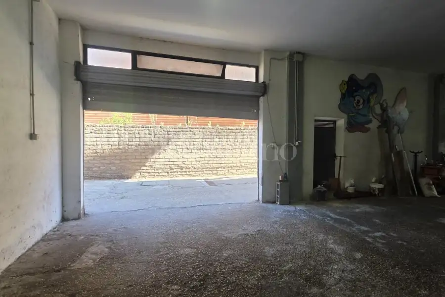 Posto Auto in vendita di 232 mq a €199.000 (rif. 18/2026)