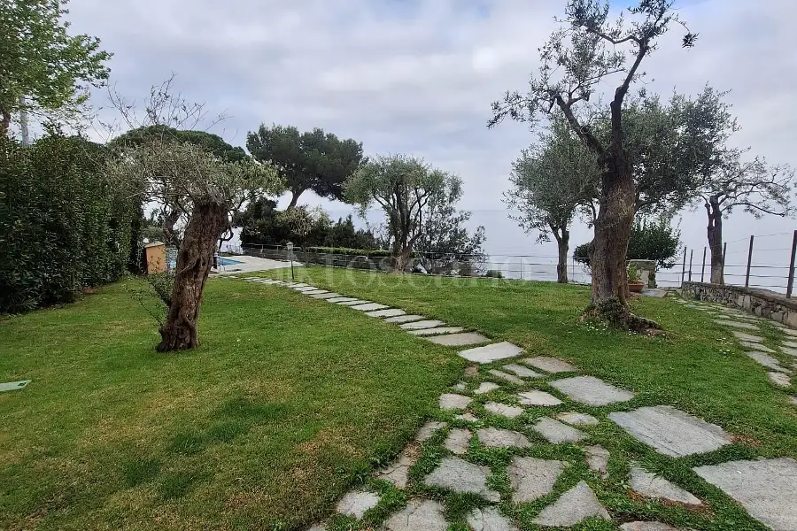 Casa in vendita di 150 mq a €795.000 (rif. 26/2026)