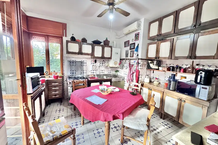 Villa in vendita di 320 mq a €299.000 (rif. 1/2026)
