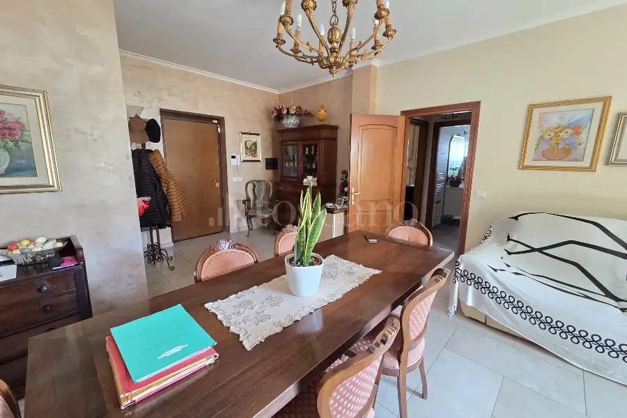 Villa in vendita di 125 mq a €610.000 (rif. 18/2026)