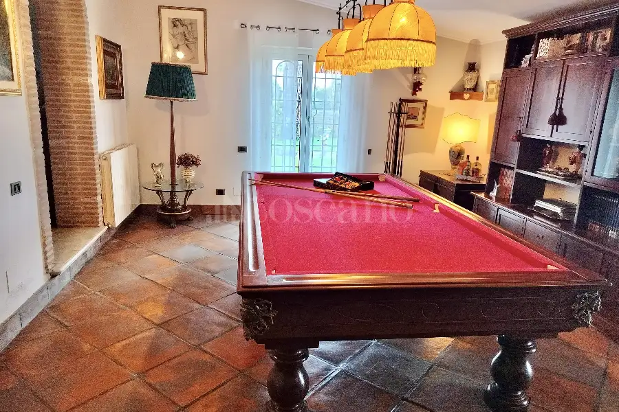 Villa in vendita di 300 mq a €445.000 (rif. 11/2025)
