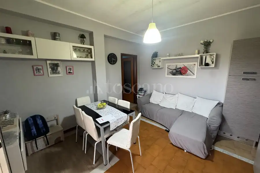 Villa Bifamiliare in vendita di 480 mq a €499.000 (rif. 171/2026)