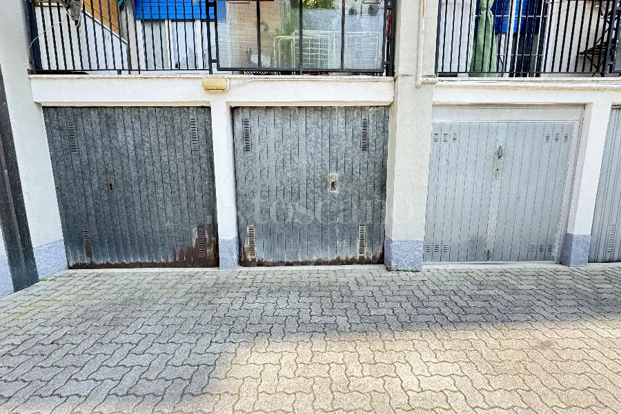 Box in vendita di 13 mq a €25.000 (rif. 9/2026)