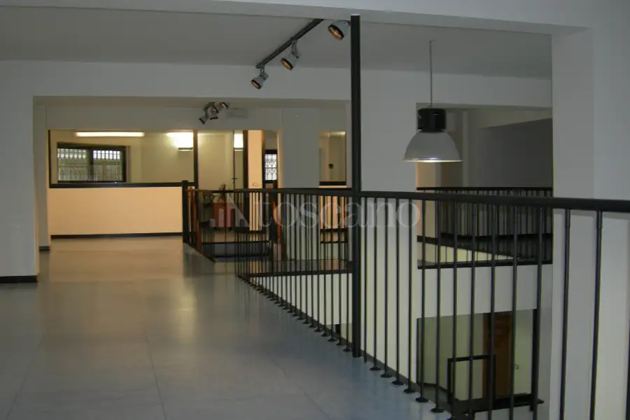 Negozio in vendita di 350 mq a €339.000 (rif. 6/2026)
