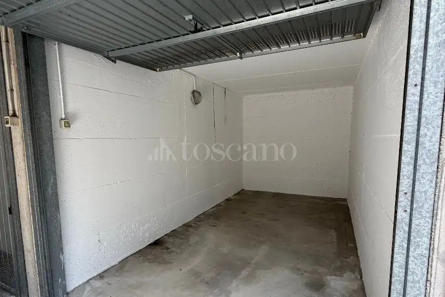 Box in vendita di 13 mq a €18.000 (rif. 12/2026)