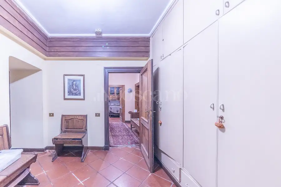 Villa in vendita di 750 mq a €1.950.000 (rif. 53/2026)