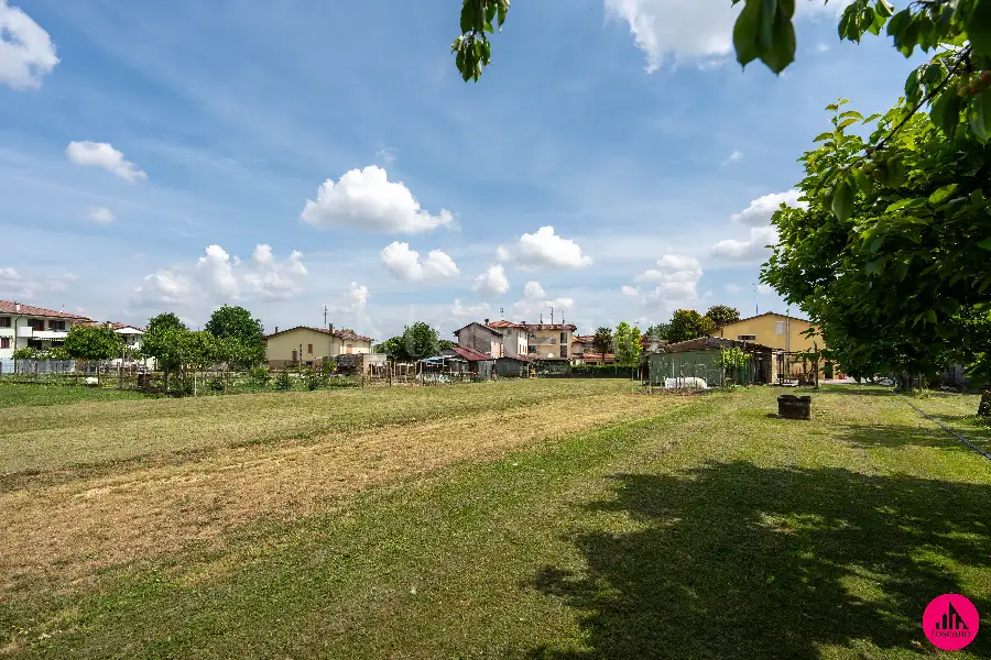 Casa Indipendente in vendita di 212 mq a €205.000 (rif. 75/2026)